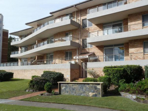 The Breakers 13, Forster